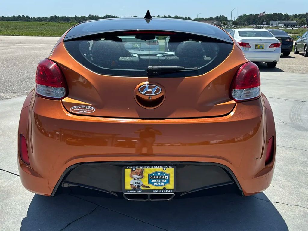 2015 Hyundai Veloster - $9,995