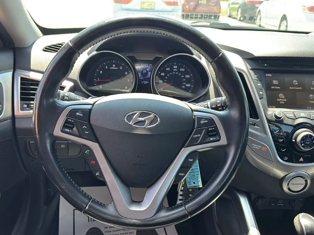 2015 Hyundai Veloster - $9,995