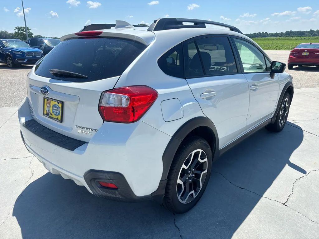 2016 Subaru Crosstrek - $11,495