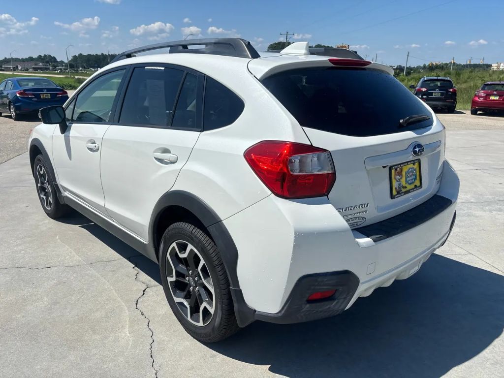 2016 Subaru Crosstrek - $11,495