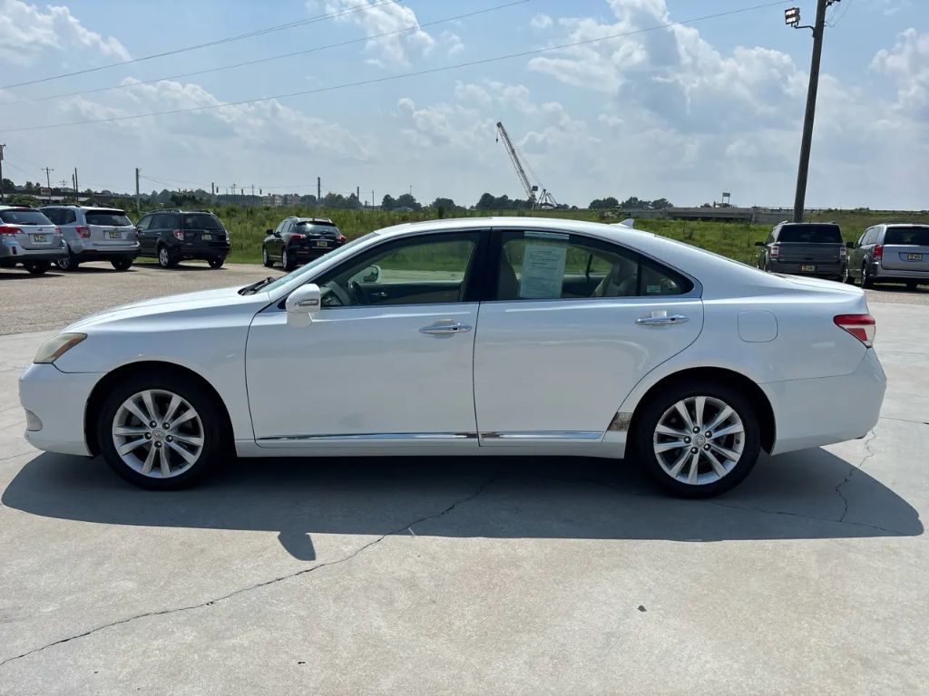 2010 Lexus ES - $9,995