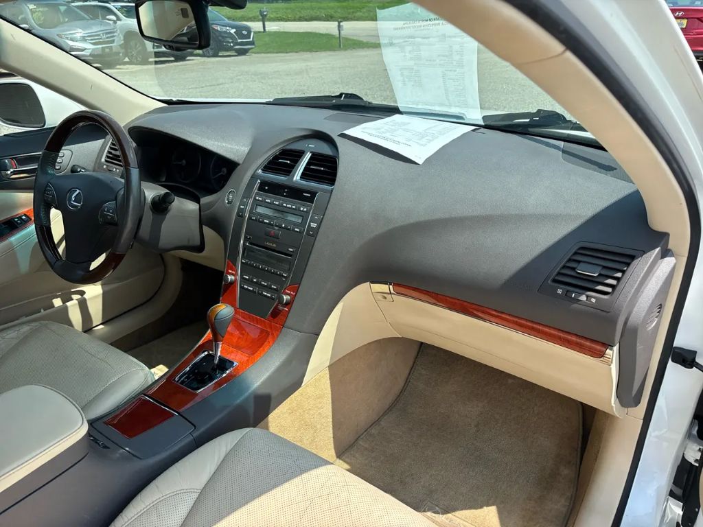 2010 Lexus ES - $9,995