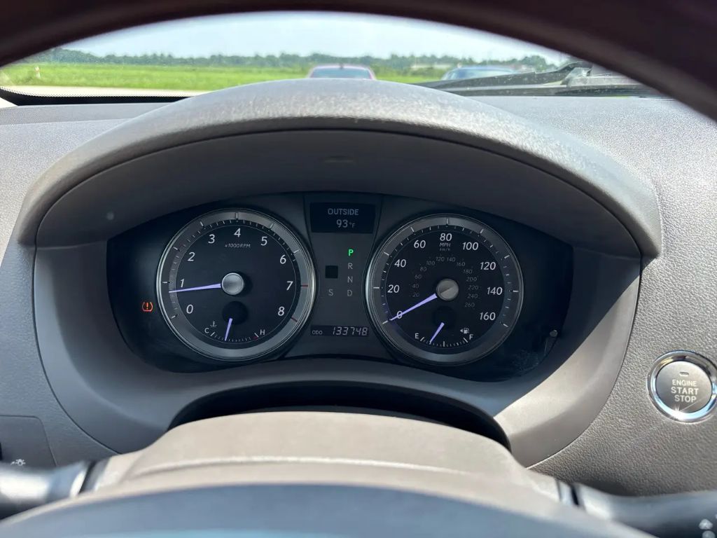 2010 Lexus ES - $9,995