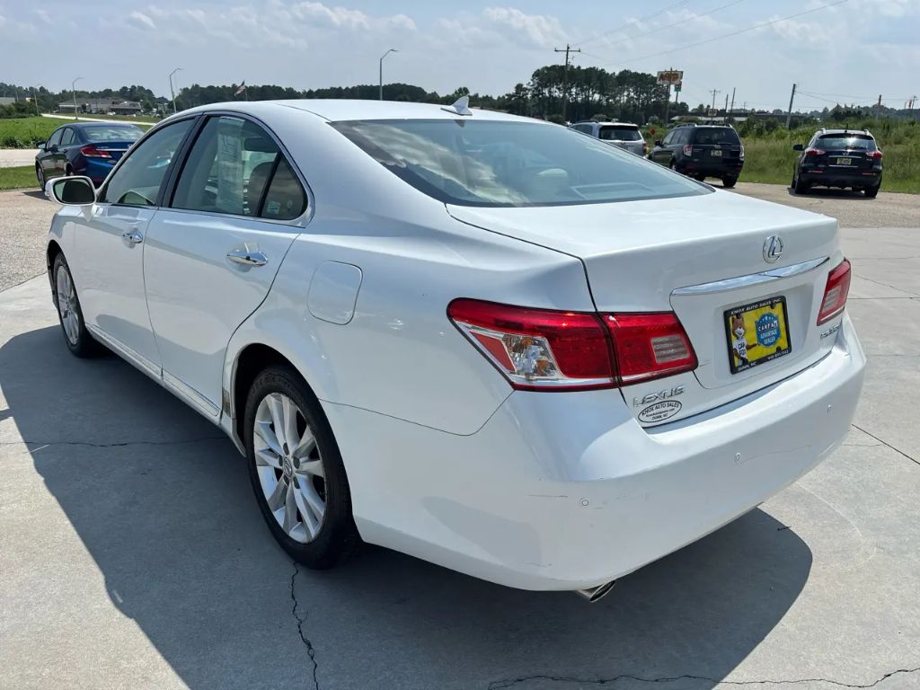 2010 Lexus ES - $9,995