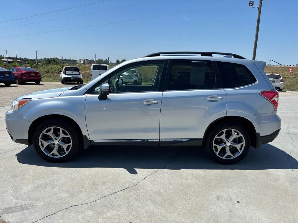 2016 Subaru Forester - $11,000