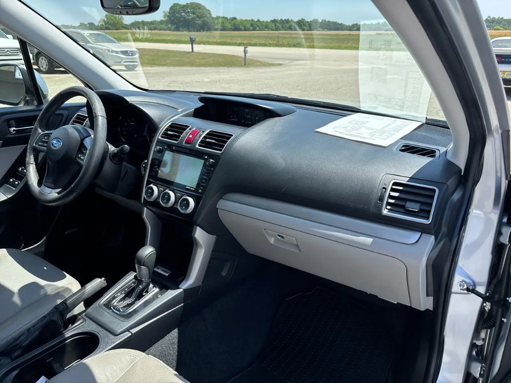 2016 Subaru Forester - $11,000