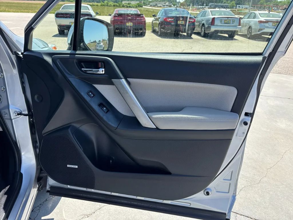 2016 Subaru Forester - $11,000