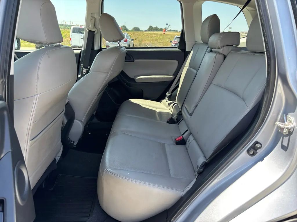 2016 Subaru Forester - $11,000