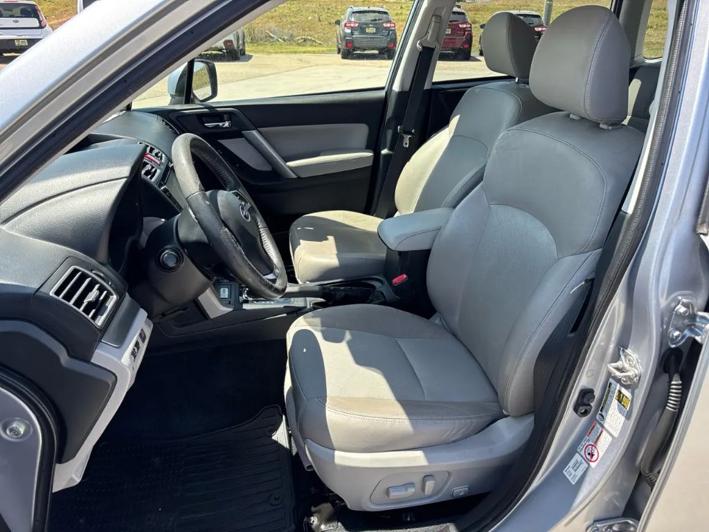 2016 Subaru Forester - $11,000