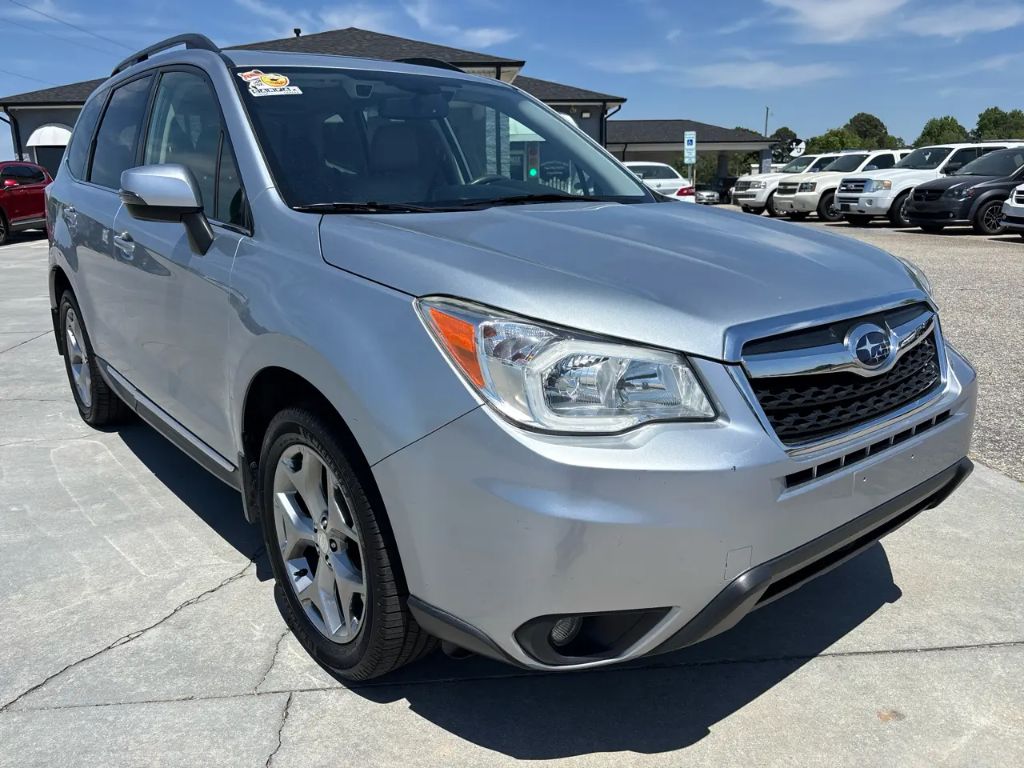 2016 Subaru Forester - $11,000