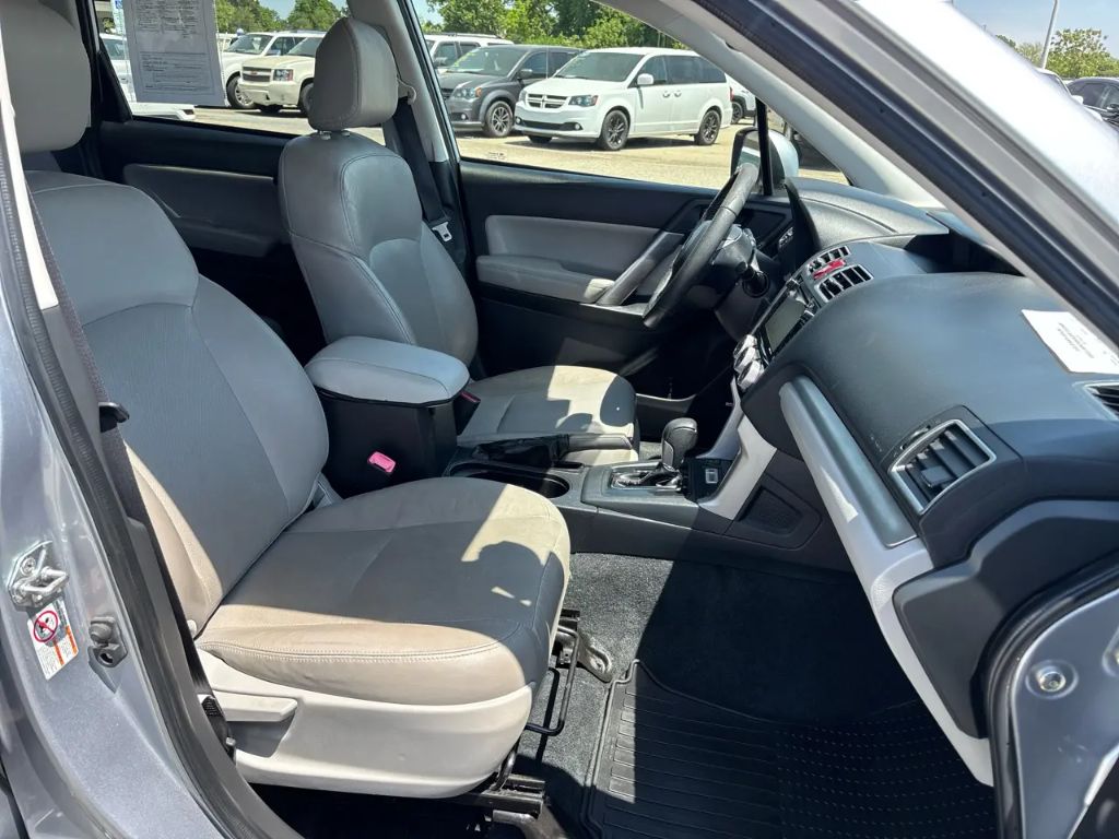 2016 Subaru Forester - $11,000