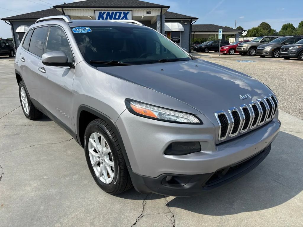 2018 Jeep Cherokee - $11,000