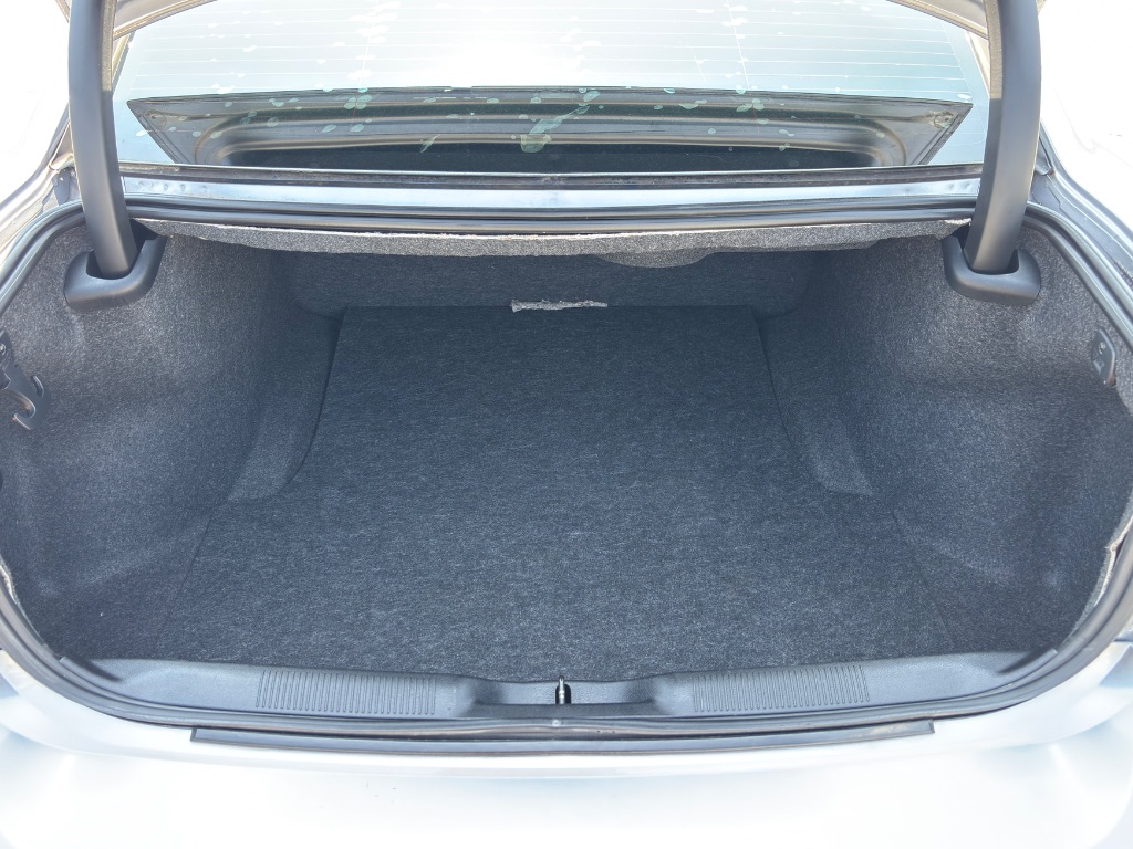 2011 Dodge Charger - $7,995