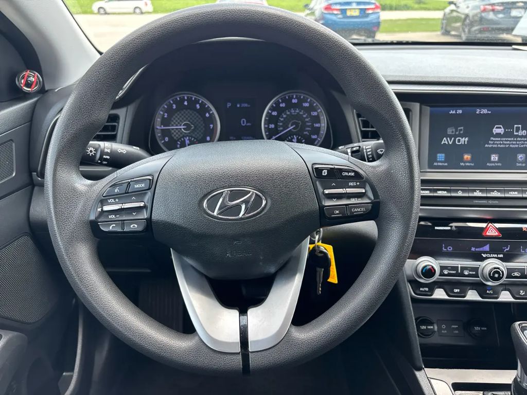 2020 Hyundai Elantra - $10,495