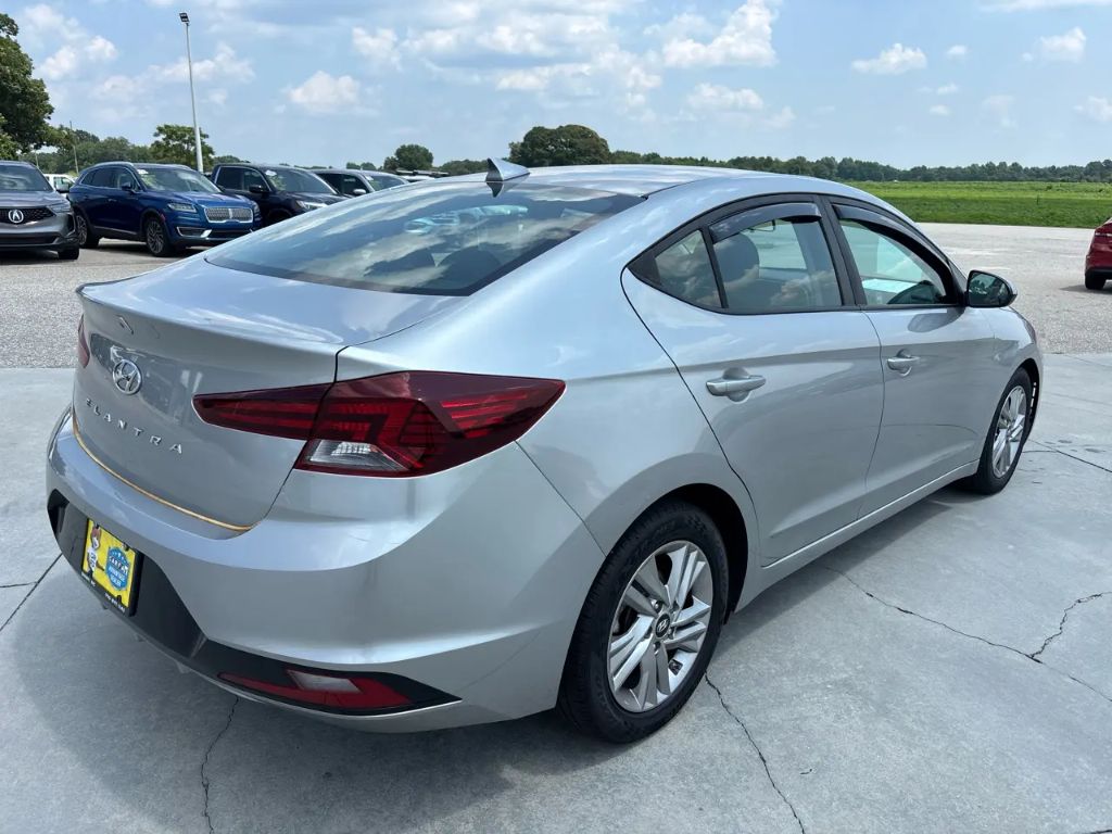 2020 Hyundai Elantra - $10,495