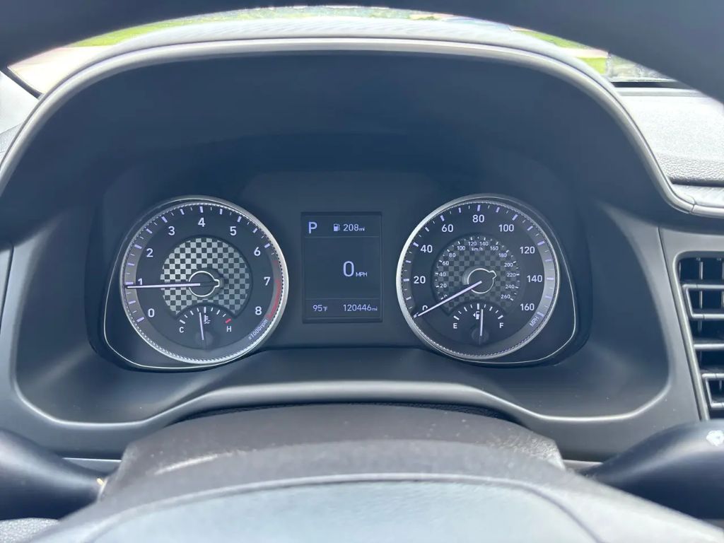 2020 Hyundai Elantra - $10,495
