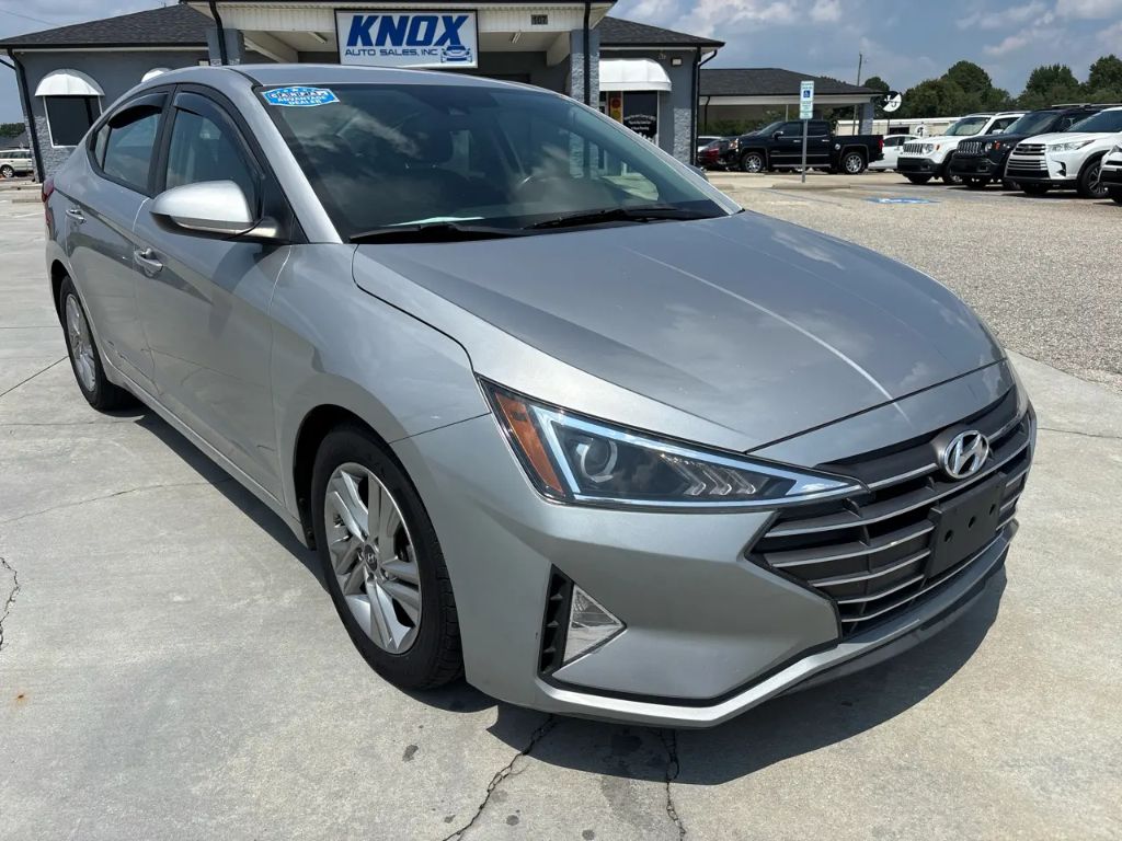 2020 Hyundai Elantra - $10,495
