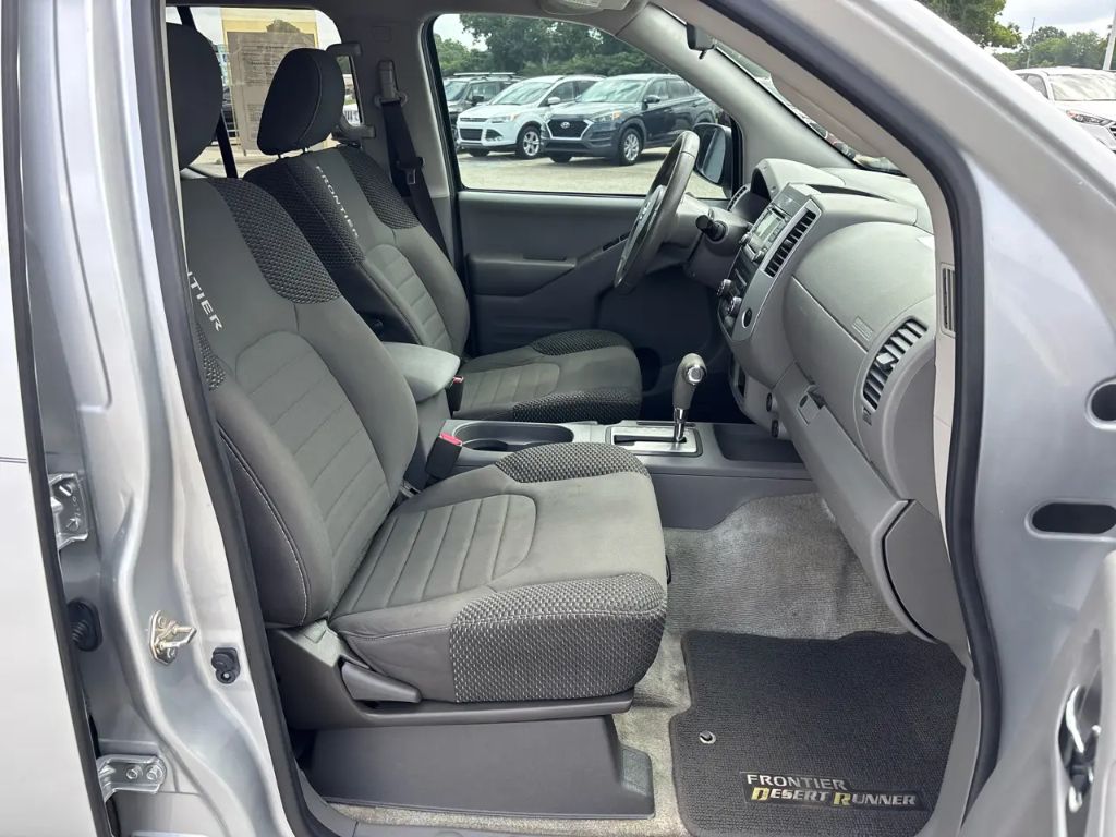 2018 Nissan Frontier - $17,800