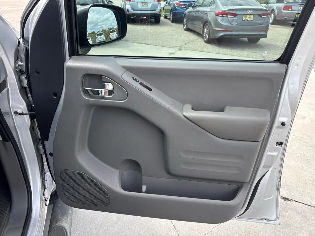 2018 Nissan Frontier - $17,800