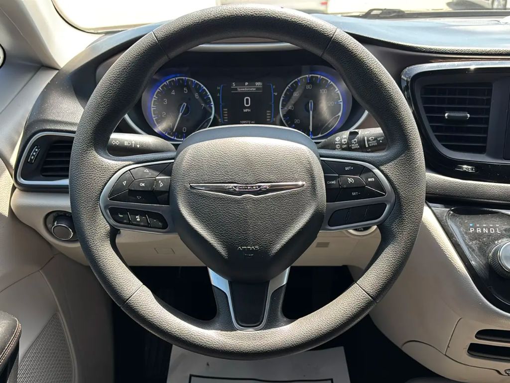 2017 Chrysler Pacifica - $9,995