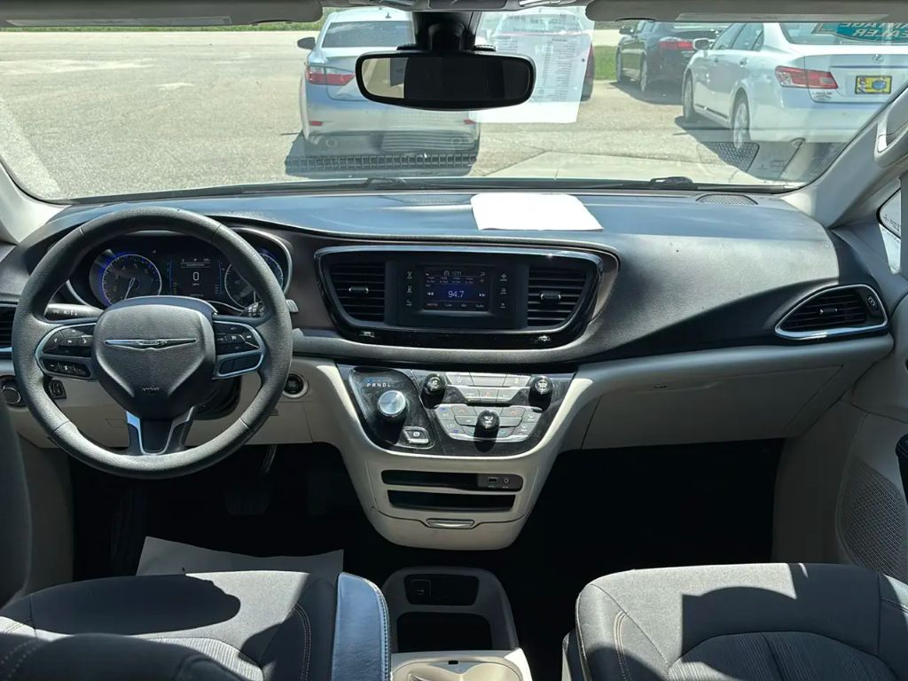 2017 Chrysler Pacifica - $9,995