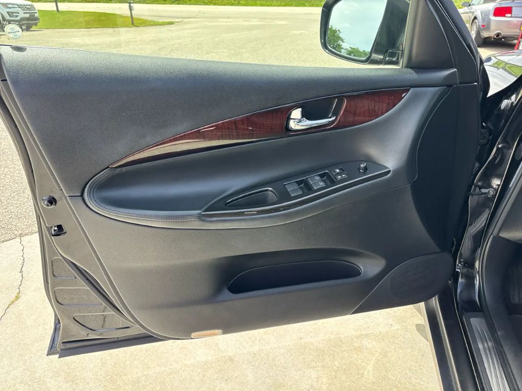 2010 INFINITI EX - $7,500