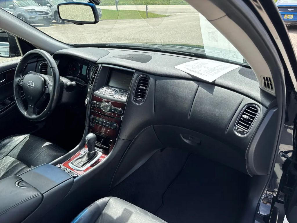 2010 INFINITI EX - $7,500