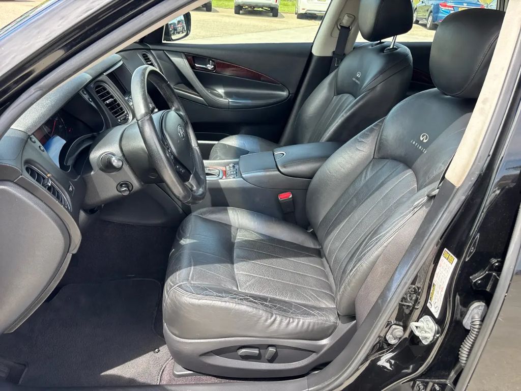 2010 INFINITI EX - $7,500