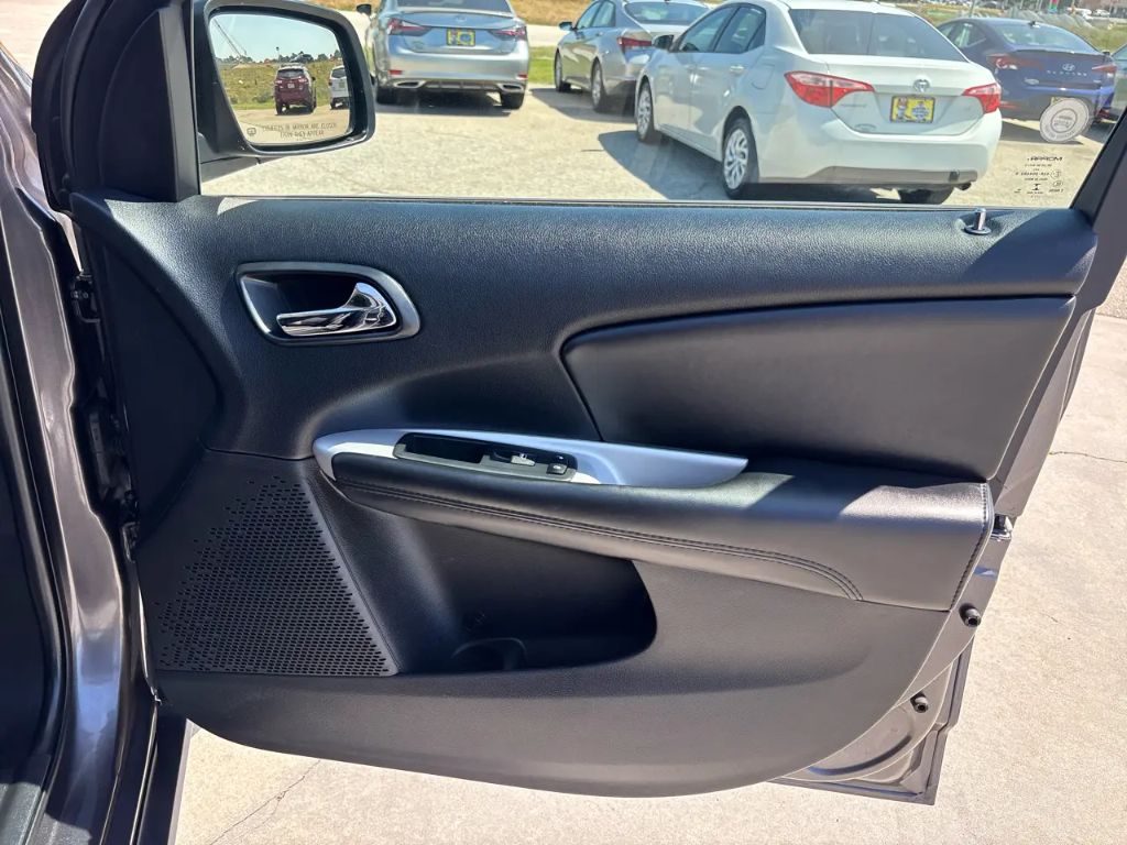 2019 Dodge Journey - $9,500