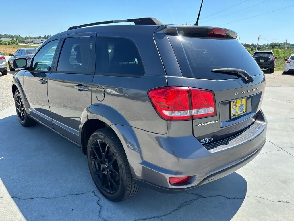 2019 Dodge Journey - $9,500