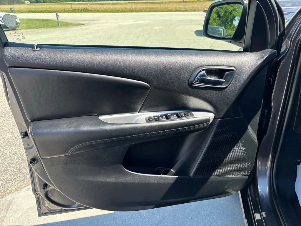 2019 Dodge Journey - $9,500