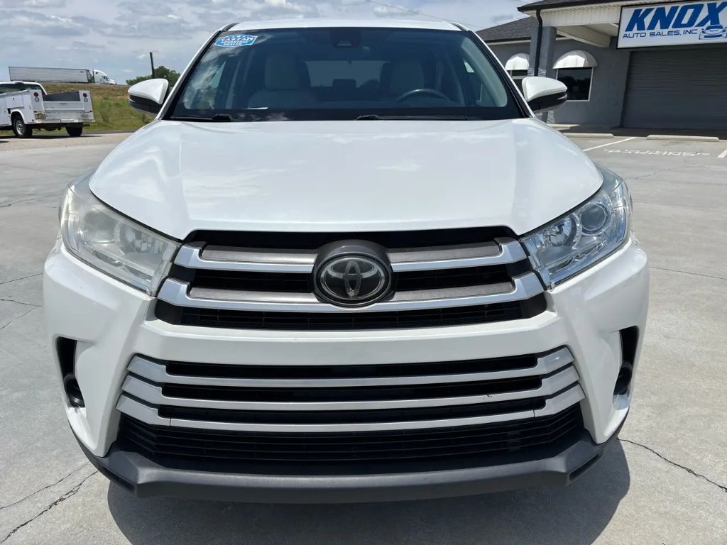 2018 Toyota Highlander - $17,300