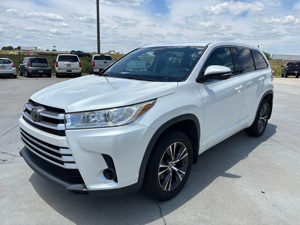 2018 Toyota Highlander - $17,300