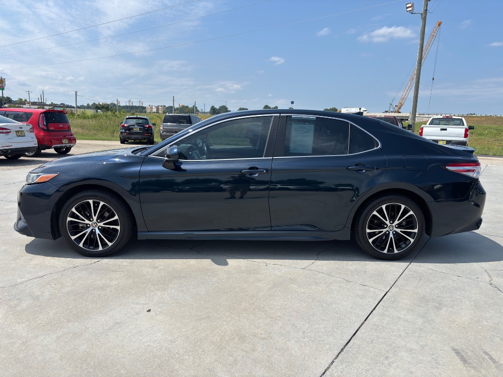 2020 Toyota Camry - $14,995