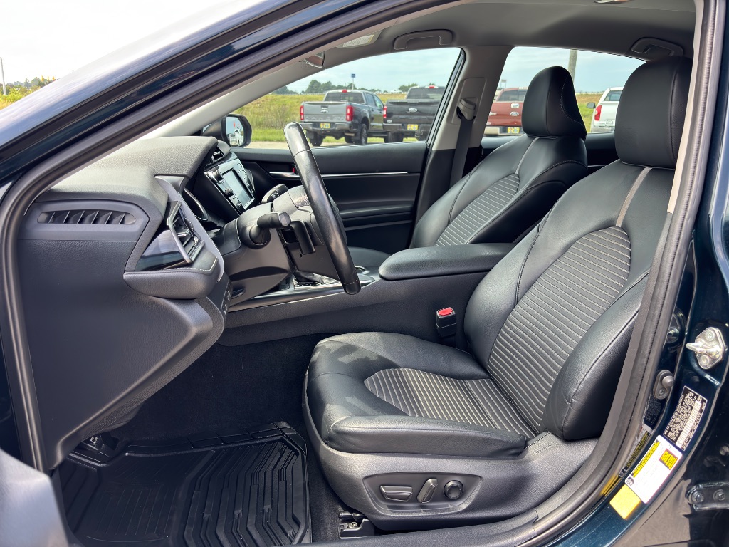2020 Toyota Camry - $14,995
