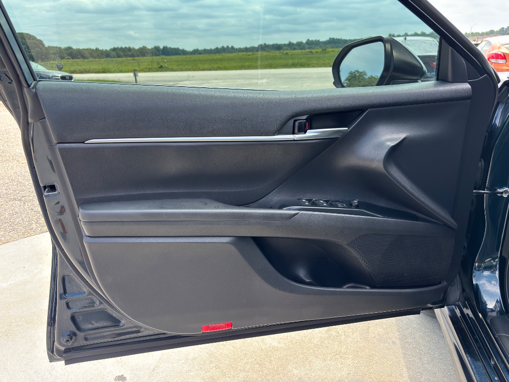 2020 Toyota Camry - $14,995