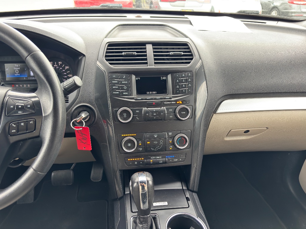 2019 Ford Explorer - $13,900