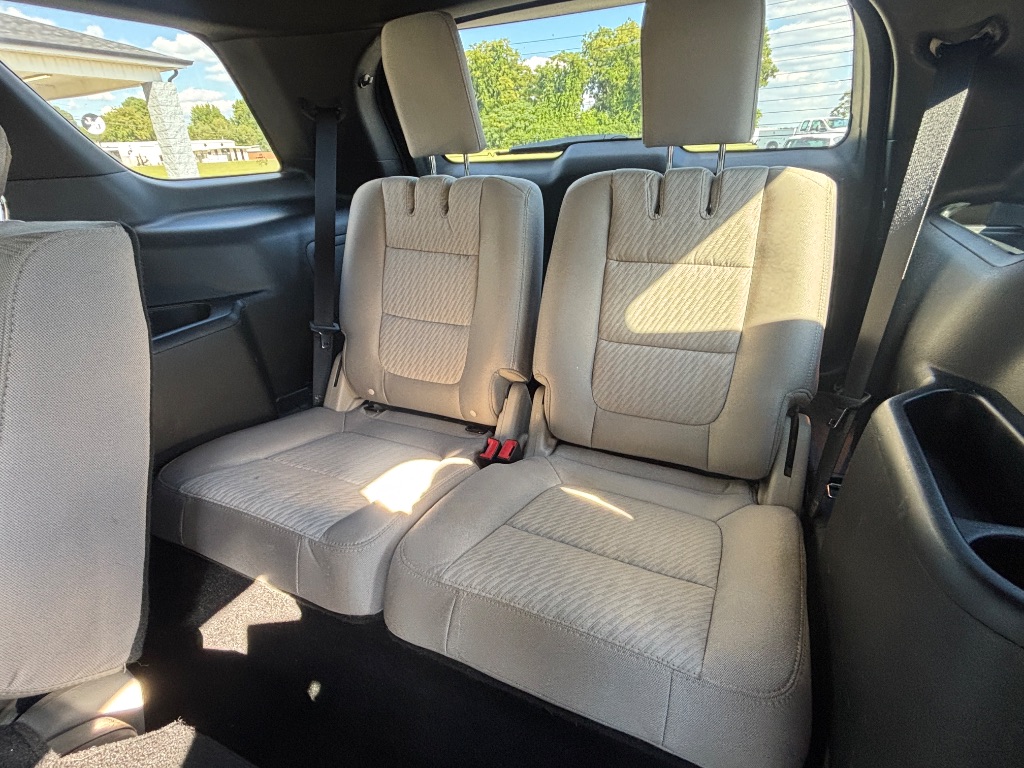 2019 Ford Explorer - $13,900