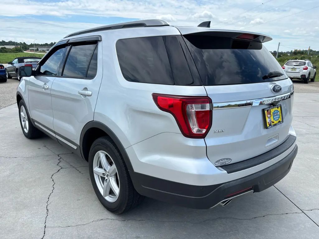 2018 Ford Explorer - $13,300