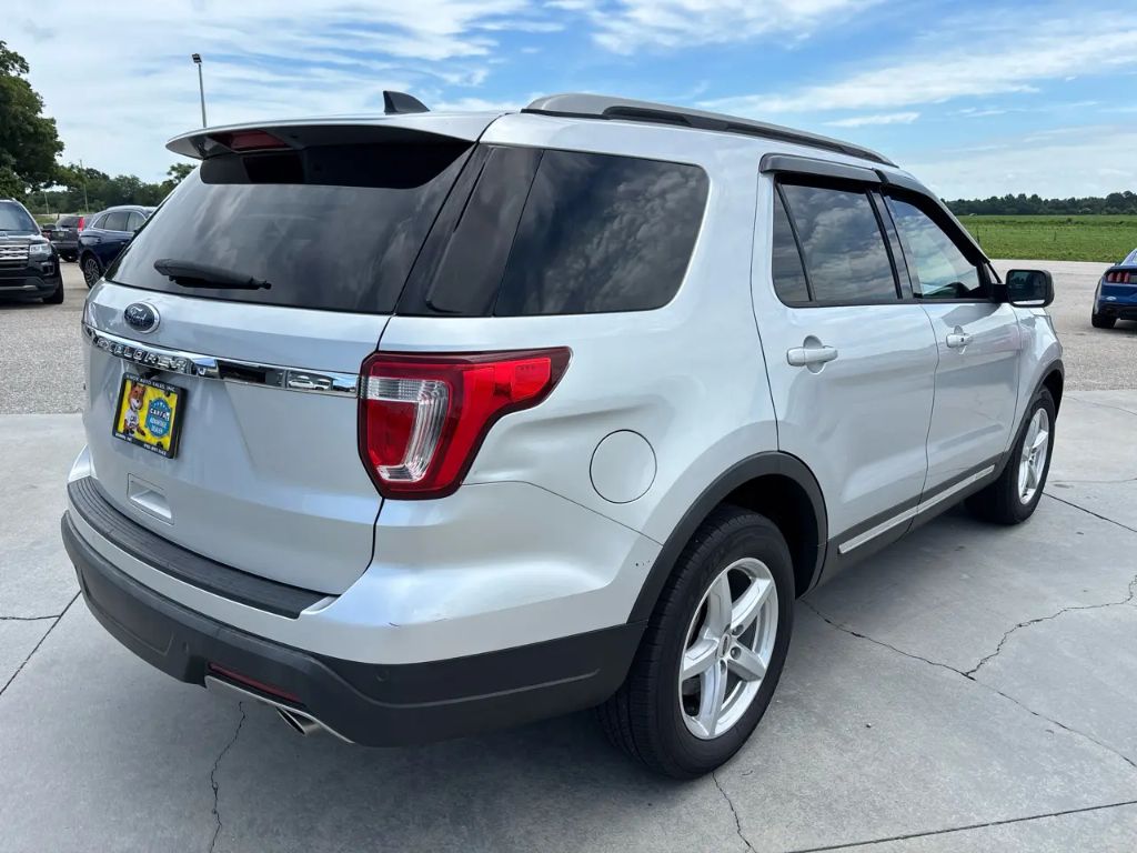 2018 Ford Explorer - $13,300