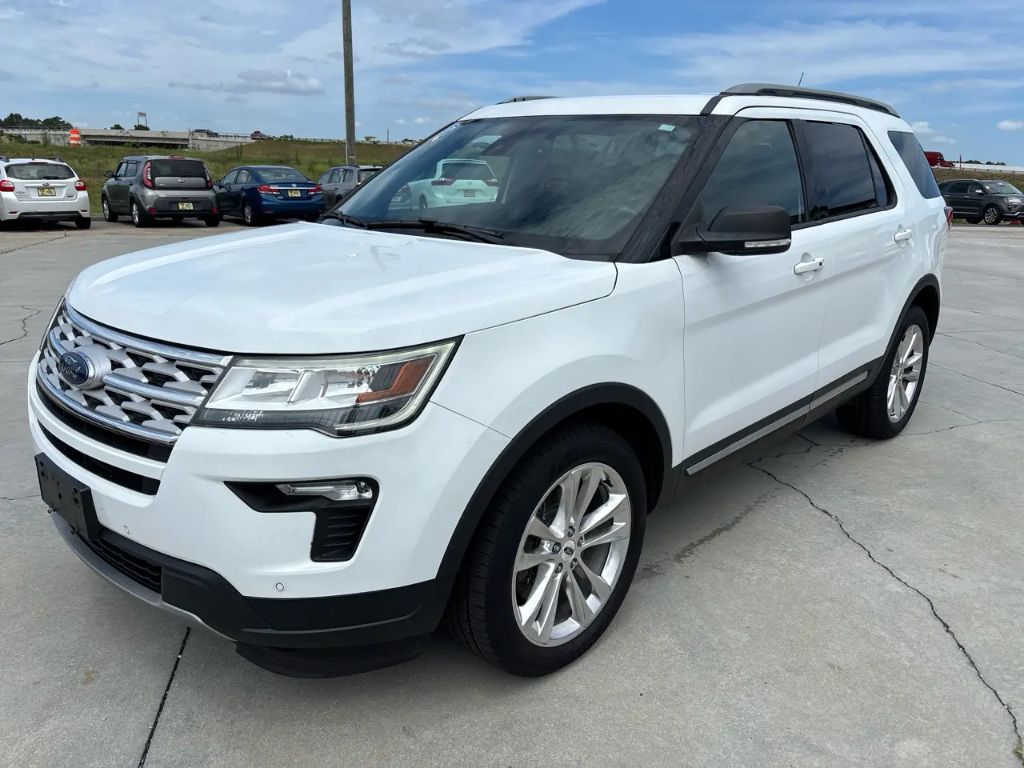 2019 Ford Explorer - $16,800