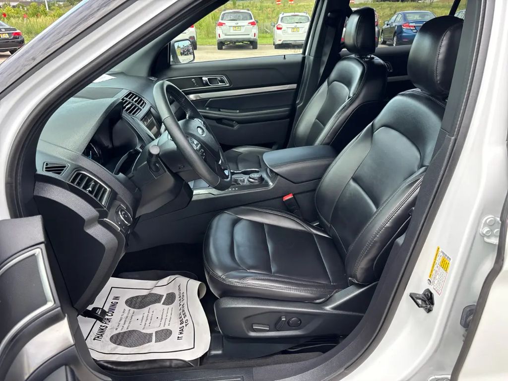2019 Ford Explorer - $16,800