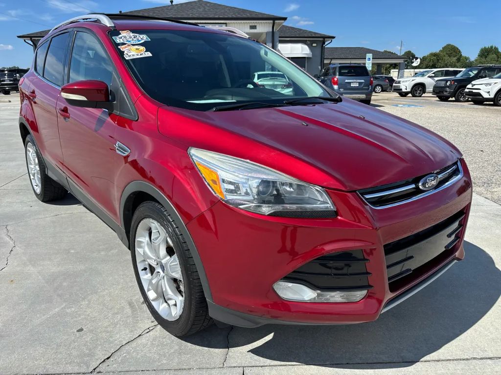2013 Ford Escape - $9,995
