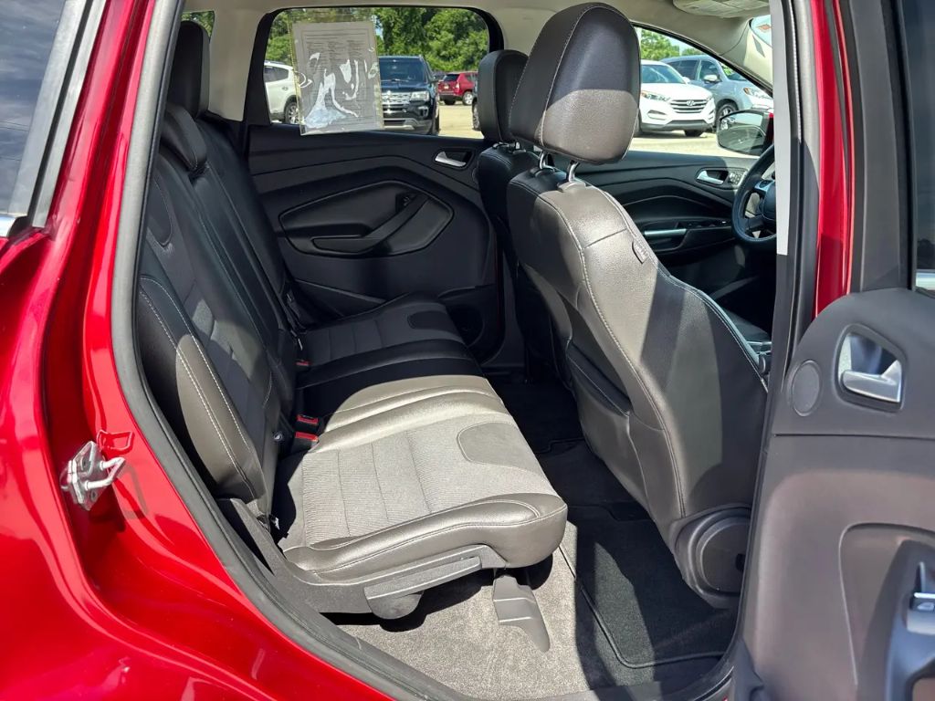 2013 Ford Escape - $9,995