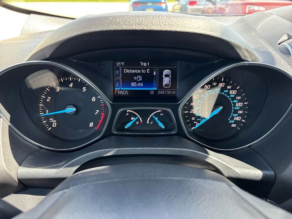 2013 Ford Escape - $9,995