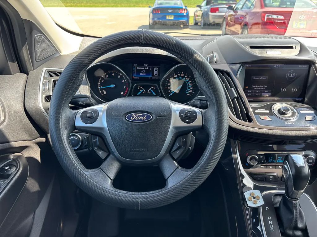 2013 Ford Escape - $9,995