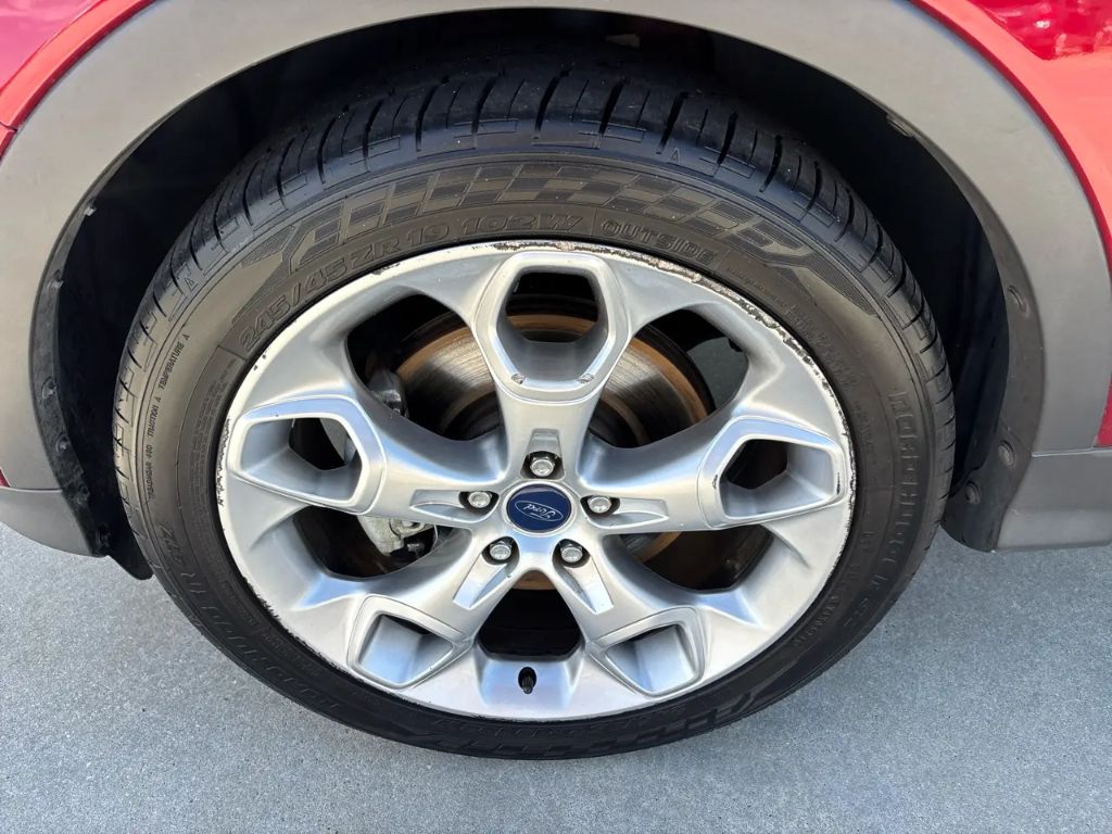 2013 Ford Escape - $9,995