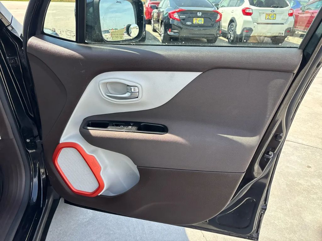 2015 Jeep Renegade - $8,500