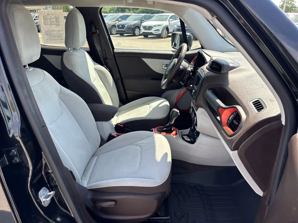 2015 Jeep Renegade - $8,500