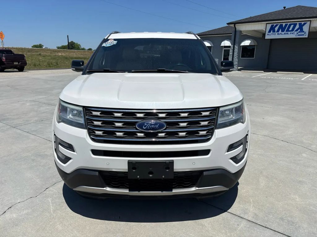 2016 Ford Explorer - $10,000